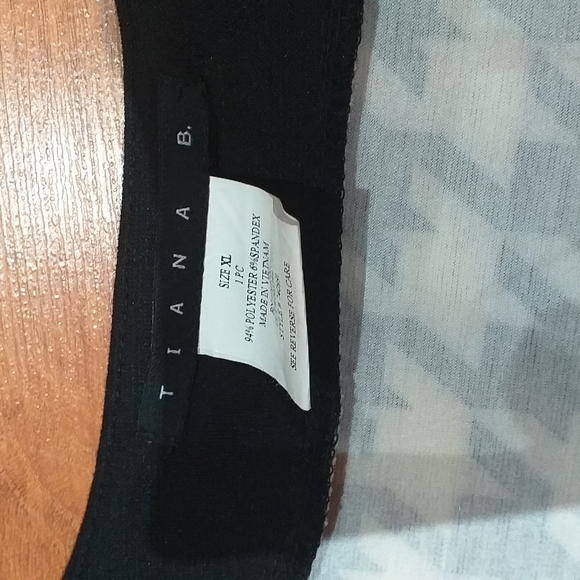 Dress XL - Picture 3 of 8